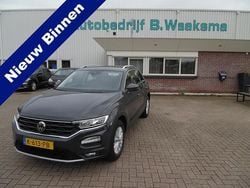 Grijs Gebruikt 2021 VW T-Roc Business SUV | € 19.900 (Eerlijke prijs)