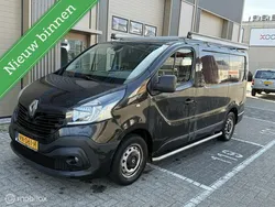 Zwart Gebruikt 2015 Renault Trafic Van | € 3.995 (Super prijs)