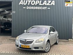 Grijs Gebruikt 2009 Opel Insignia Business Hatchback | € 1.845