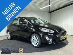 Zwart, metallic lak Gebruikt 2018 Ford Fiesta Titanium Hatchback | € 15.250 (Iets duurder)