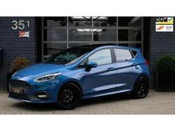 Blauw, metallic lak Gebruikt 2018 Ford Fiesta Performance Edition Hatchback | € 18.450 (Eerlijke prijs)