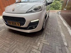 Wit Gebruikt 2012 Peugeot 107 Active Hatchback | € 3.999 (Eerlijke prijs)