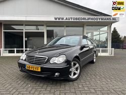 Zwart Gebruikt 2005 Mercedes C180 Avantgarde Sedan | € 10.950