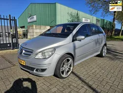 Mercedes B200