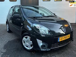 Zwart Gebruikt 2011 Renault Twingo Authentique Hatchback | € 3.400 (Eerlijke prijs)