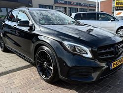 Zwart Gebruikt 2020 Mercedes GLA180 Business SUV | € 25.950 (Eerlijke prijs)