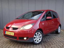 Rood (metallic) Gebruikt 2008 Mitsubishi Colt Hatchback | € 2.995 (Eerlijke prijs)