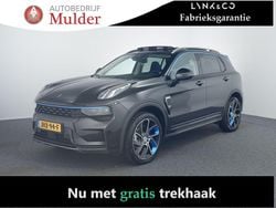 Zwart Gebruikt 2023 Lynk & Co 01 SUV | € 25.945 (Eerlijke prijs)