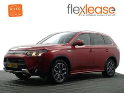 Rood metallic Gebruikt 2015 Mitsubishi Outlander P-HEV SUV | € 16.900 (Iets duurder)