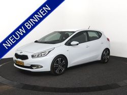 Wit Gebruikt 2016 Kia Ceed Comfort Hatchback | € 8.700 (Eerlijke prijs)