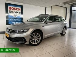 Grijs Gebruikt 2020 VW Passat Business Stationwagen | € 20.450 (Goede deal)