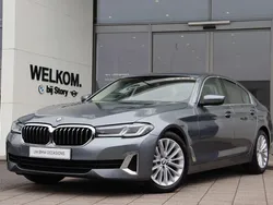 Grijs Gebruikt 2021 BMW 520 Executive Sedan | € 35.950 (Eerlijke prijs)
