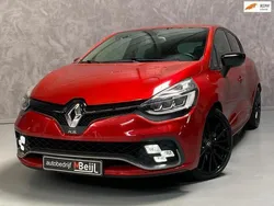 Rood Gebruikt 2017 Renault Clio IV Bose Edition Hatchback | € 19.445 (Iets duurder)