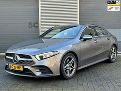 Grijs Gebruikt 2020 Mercedes A200 AMG line Sedan | € 24.950 (Eerlijke prijs)