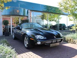 Zwart, metallic lak Gebruikt 2000 Jaguar XKR Coupé | € 16.950 (Eerlijke prijs)