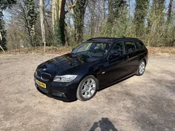 Zwart Gebruikt 2010 BMW 318 Executive Stationwagen | € 7.850 (Eerlijke prijs)