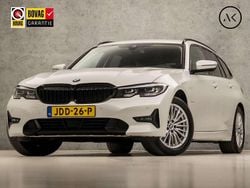 Wit Gebruikt 2021 BMW 330e Executive Stationwagen | € 23.945 (Super prijs)