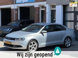 Grijs Gebruikt 2013 VW Jetta Hybrid Comfortline Sedan | € 5.400 (Eerlijke prijs)