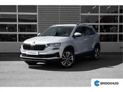 Zilver, metallic lak Gebruikt 2023 Skoda Karoq Style SUV | € 34.845 (Eerlijke prijs)