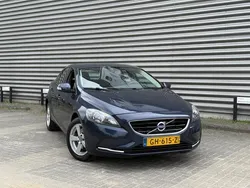 Blauw Gebruikt 2015 Volvo V40 Momentum Stationwagen | € 6.995 (Super prijs)