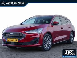 Rood Gebruikt 2023 Ford Focus Titanium Stationwagen | € 13.950 (Eerlijke prijs)