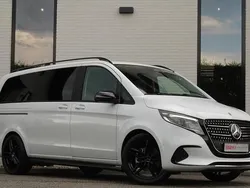 Wit Gebruikt 2024 Mercedes V220 Night MPV | € 71.950