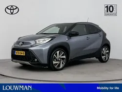 Grijs metallic Gebruikt 2024 Toyota Aygo Envy Hatchback | € 22.745 (Duur)