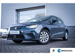 Grijs Gebruikt 2024 Seat Ibiza Style Hatchback | € 19.950 (Iets duurder)
