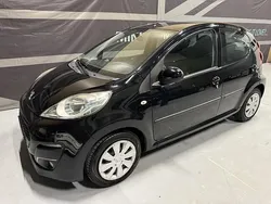 Zwart Gebruikt 2012 Peugeot 107 Active Hatchback | € 2.150 (Eerlijke prijs)