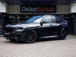 Zwart Gebruikt 2022 BMW X5 M Sport SUV | € 73.950 (Eerlijke prijs)