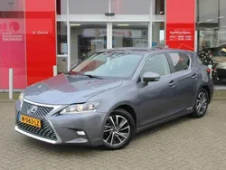 Lexus CT200h