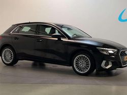 Zwart Gebruikt 2021 Audi A3 Sportback e-tron Business Sedan | € 21.650 (Eerlijke prijs)
