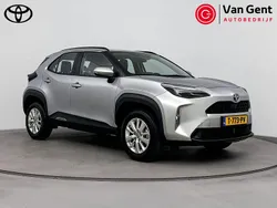 Grijs Gebruikt 2023 Toyota Yaris Cross Active SUV | € 27.499 (Eerlijke prijs)