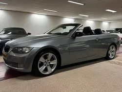 Grijs, metallic lak Gebruikt 2007 BMW 335 Cabriolet Executive Cabriolet | € 11.899 (Eerlijke prijs)