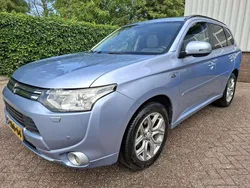 Blauw Gebruikt 2014 Mitsubishi Outlander P-HEV Instyle SUV | € 7.950 (Super prijs)