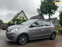 Grijs Gebruikt 2016 Mitsubishi Space Star Hatchback | € 7.999 (Iets duurder)