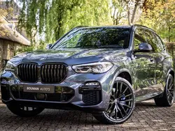 Grijs, metallic lak Gebruikt 2020 BMW X5 M Sport SUV | € 53.750