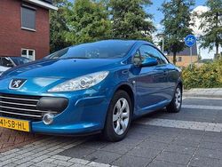 Blauw Gebruikt 2005 Peugeot 307 CC Cabriolet | € 3.750 (Eerlijke prijs)
