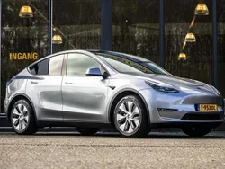 Grijs Gebruikt 2023 Tesla Model Y Long Range SUV | € 39.950 (Eerlijke prijs)