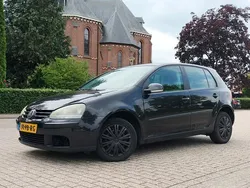 Zwart Gebruikt 2004 VW Golf IV Comfortline Hatchback | € 1.599 (Eerlijke prijs)