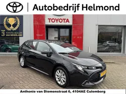 Zwart Gebruikt 2023 Toyota Corolla Hybrid Active Stationwagen | € 28.749