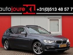 Grijs Gebruikt 2017 BMW 320 Executive Stationwagen | € 11.299 (Iets duurder)