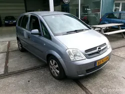 Grijs Gebruikt 2003 Opel Meriva Enjoy MPV | € 1.500 (Eerlijke prijs)