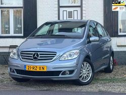 Grijs, metallic lak Gebruikt 2005 Mercedes B170 MPV | € 3.250 (Iets duurder)