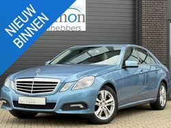 Blauw, metallic lak Gebruikt 2009 Mercedes E250 Avantgarde Sedan | € 19.900 (Iets duurder)