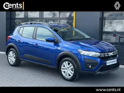 Blauw Gebruikt 2024 Dacia Sandero Expression Hatchback | € 20.900 (Goede deal)