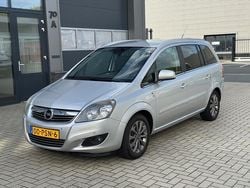 Grijs Gebruikt 2011 Opel Zafira Edition MPV | € 3.750 (Goede deal)