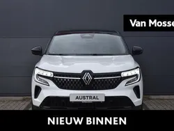Twotone blanc glacier / noir Gebruikt 2023 Renault Austral Techno SUV | € 34.940 (Eerlijke prijs)