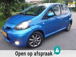 Blauw Gebruikt 2011 Toyota Aygo Hatchback | € 3.250 (Eerlijke prijs)