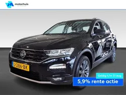 Zwart Gebruikt 2020 VW T-Roc Business SUV | € 22.875 (Eerlijke prijs)